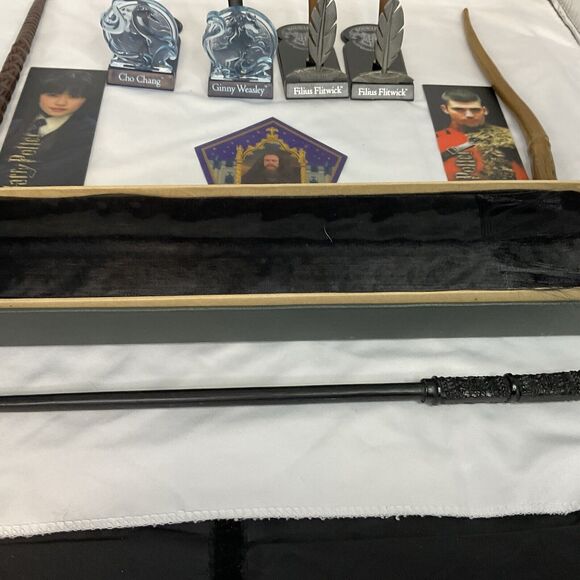 7 HARRY POTTER MYSTERY WANDS PATRONUS PROFESSOR SERIES WIZARDING WORLD - Picture 7 of 8